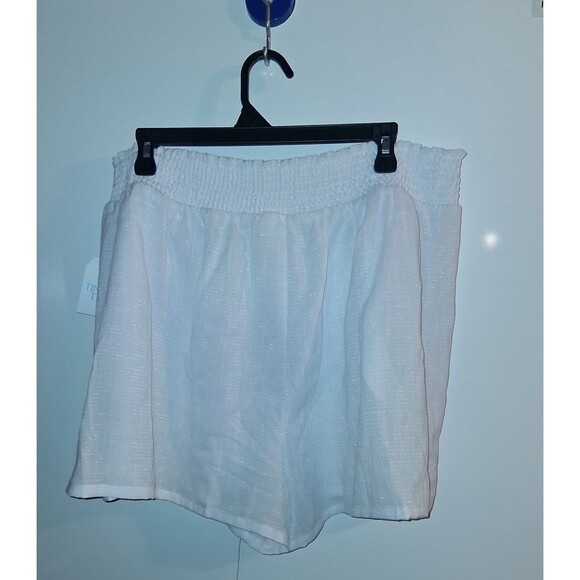 NWT Time And Tru White Pull-on Shorts Sz 2X - Picture 1 of 2
